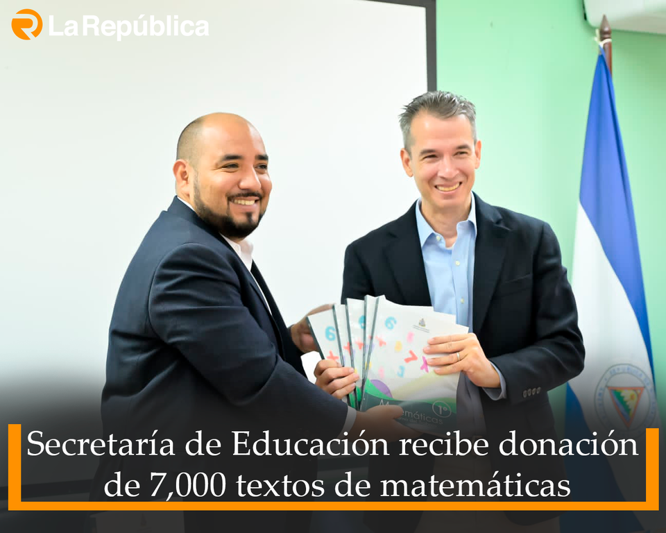 Secretaría de Educación recibe donación de 7,000 textos de matemáticas - Cover Image